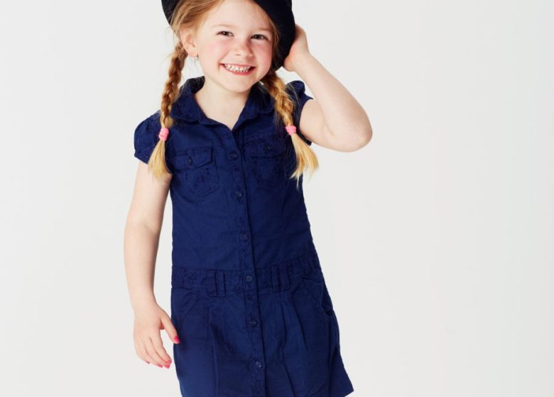 girl-wearing-blue-outfit