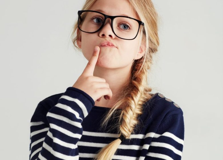 smgirl-wearing-stripe-sweater