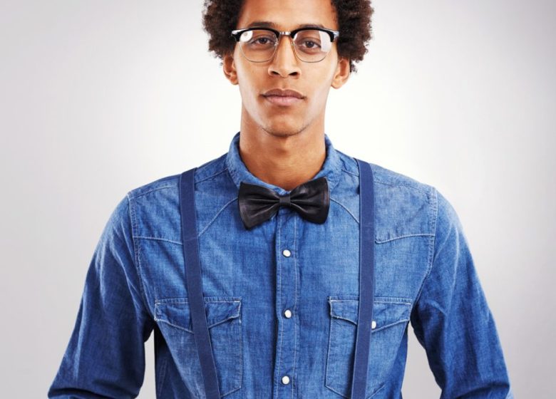men-wear-blue-shirt