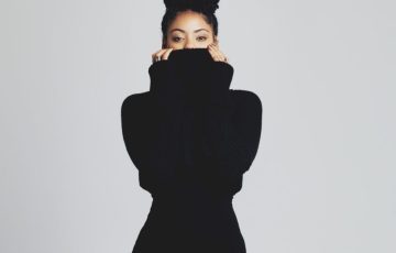 woman-black-skirt